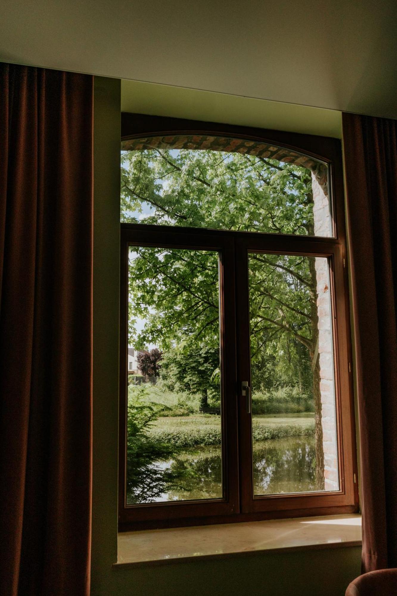 Chateau De Looz エクステリア 写真