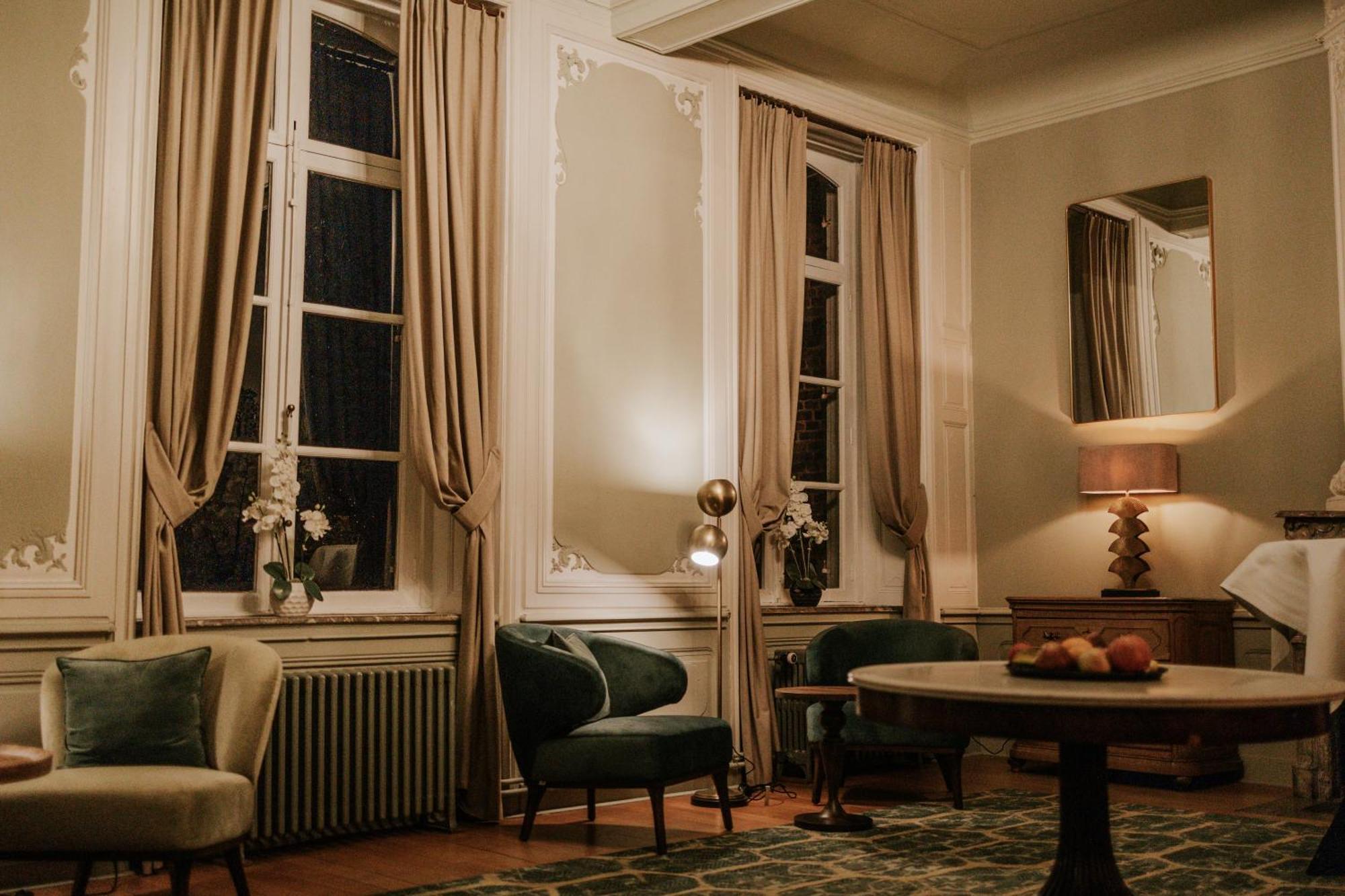 Chateau De Looz エクステリア 写真